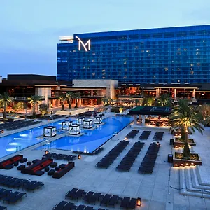 M & Casino Курортный комплекс